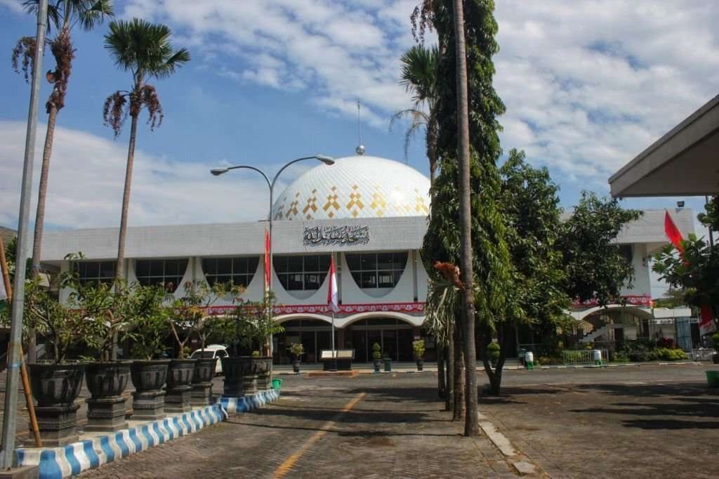 Masjid Sabilillah Malang - Masjid Depan